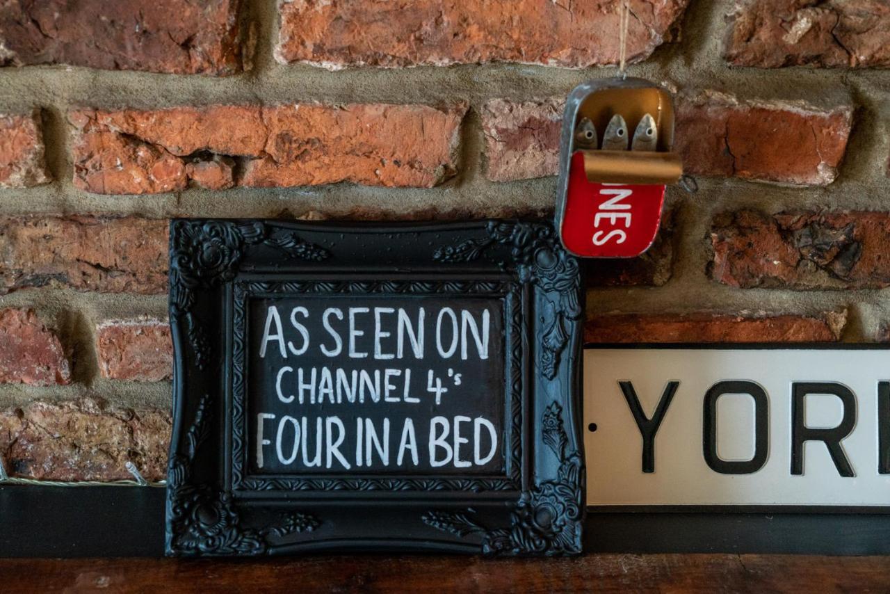 Hotel Grantham Arms à Boroughbridge Extérieur photo